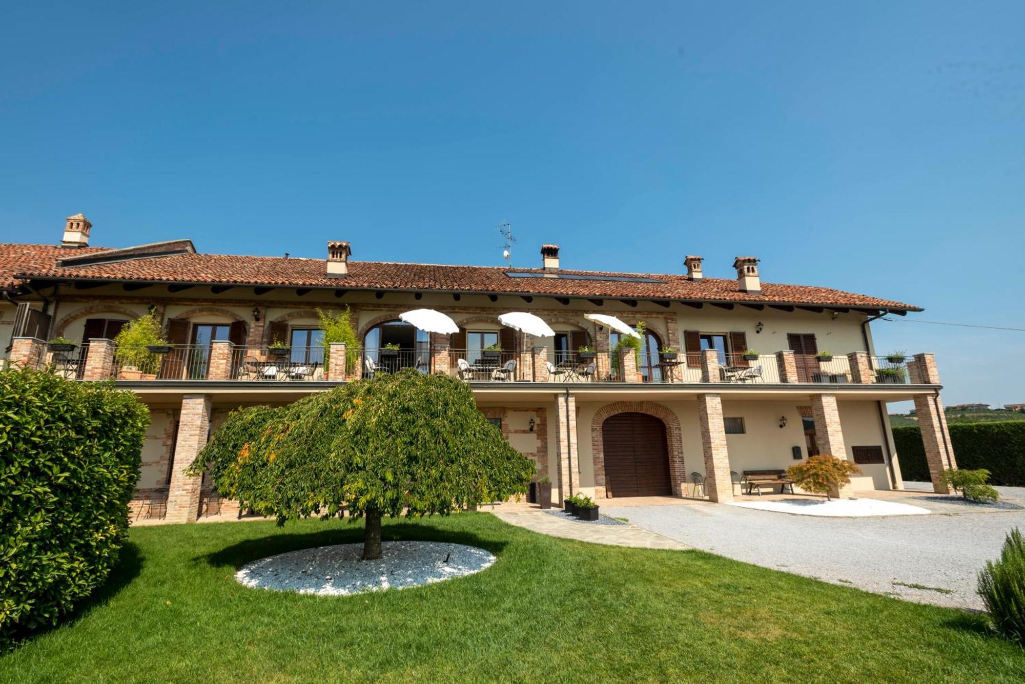 Cascina Rocca Agriturismo B&B La Morra Extérieur photo